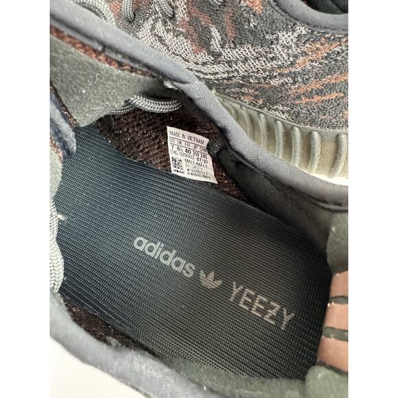 Adidas Yeezy Boost 350 V2 MX Rock Men\'s Sneakers 7 Black Athletic Shoes GW3774